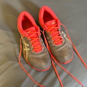 ASICS fuze gel, size 9, color neon pink and gray